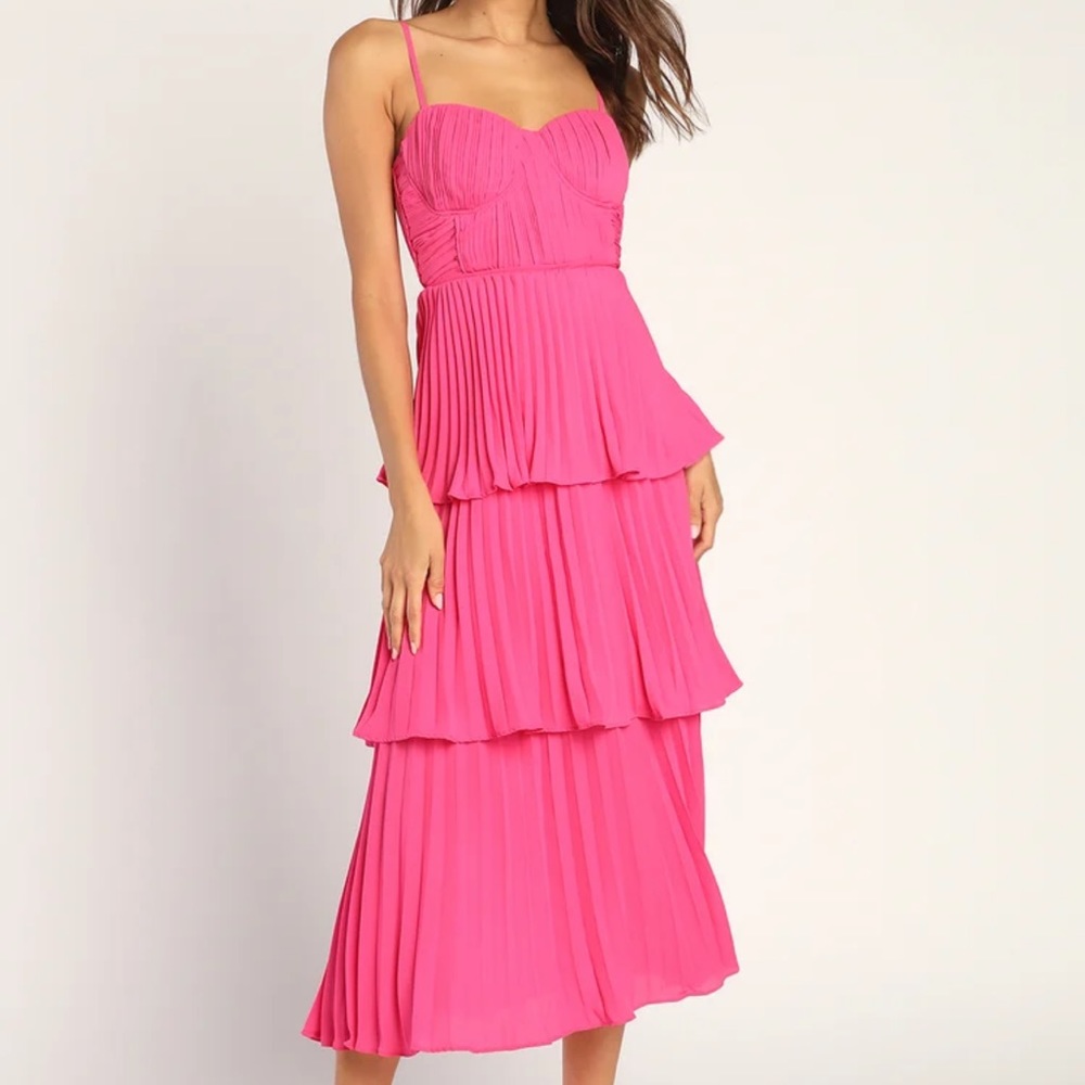 NWT Lulu’s Cascading Crush Tiered Bustier Midi Dress
